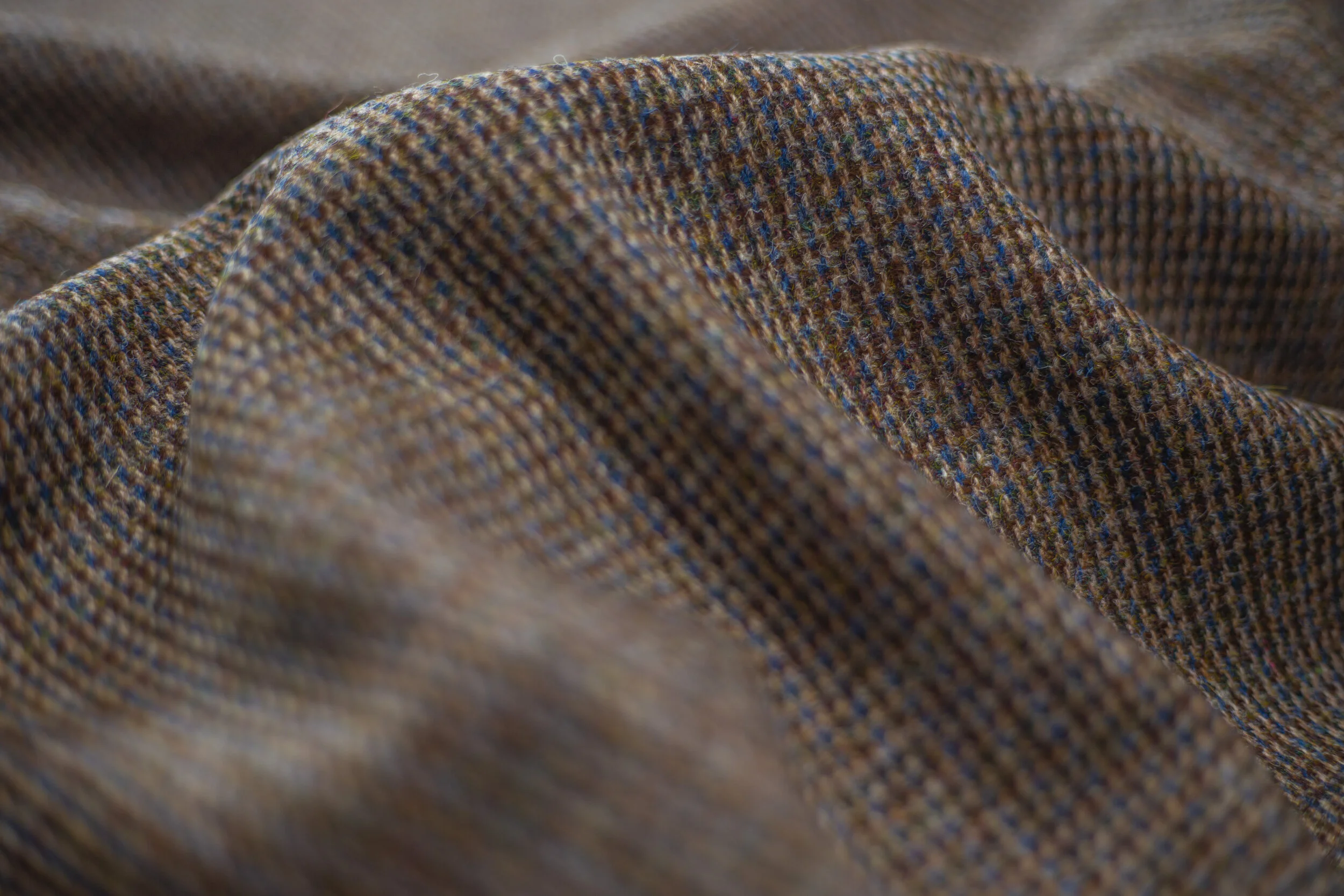 T001T - Multi-coloured — Harris Tweed by Kenneth Mackenzie Ltd